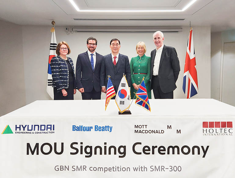 MOU signing ceremony between Hyundai E&C-Holtec International (US)-Balfour Beatty (UK), and Mott MacDonald (UK)